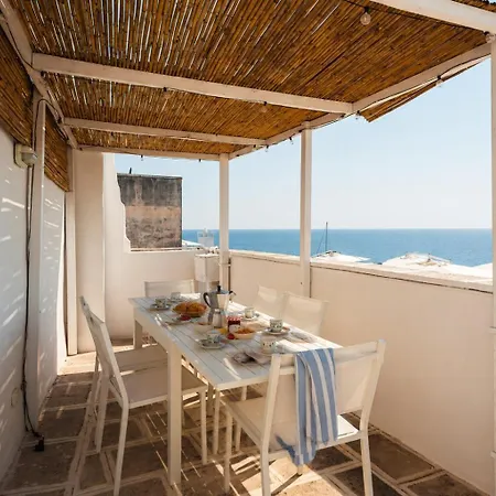Helloapulia - Sea View Terrace Conchiglia Apartman Monopoli